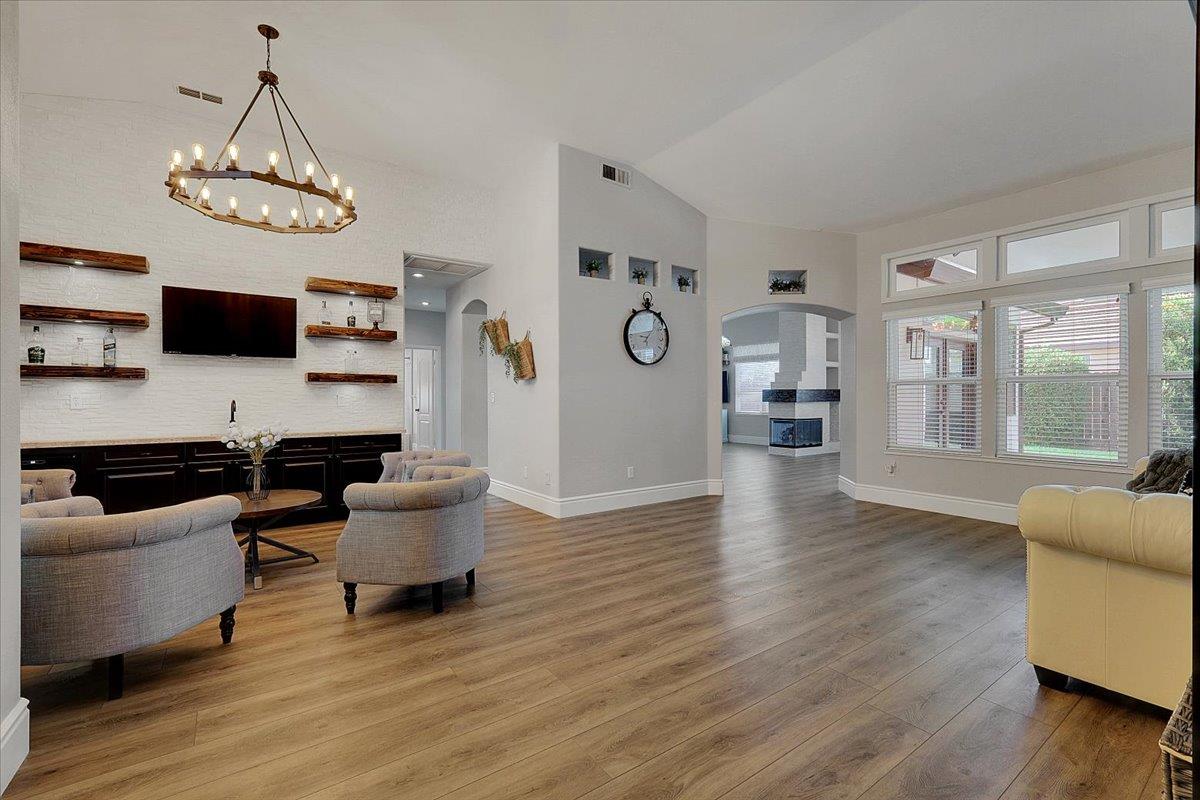 Detail Gallery Image 2 of 57 For 2018 Nand Dr, Yuba City,  CA 95993 - 3 Beds | 2 Baths