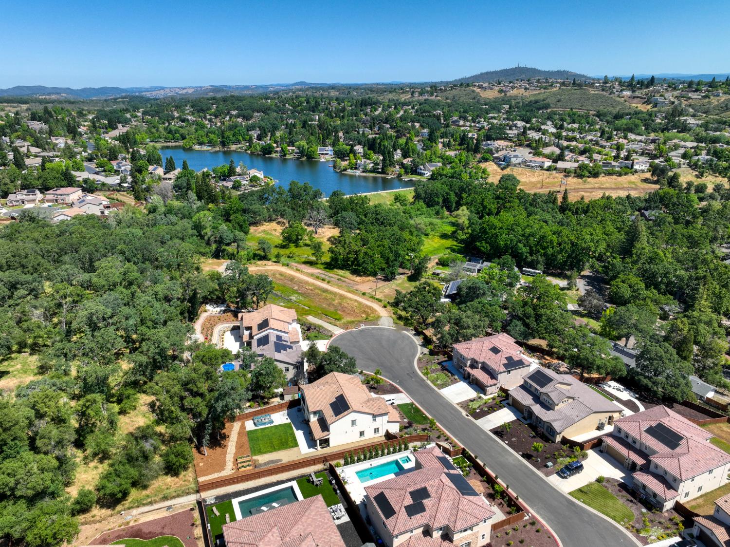 Detail Gallery Image 2 of 43 For 927 Greeley Ct, Cameron Park,  CA 95682 - 4 Beds | 3/1 Baths