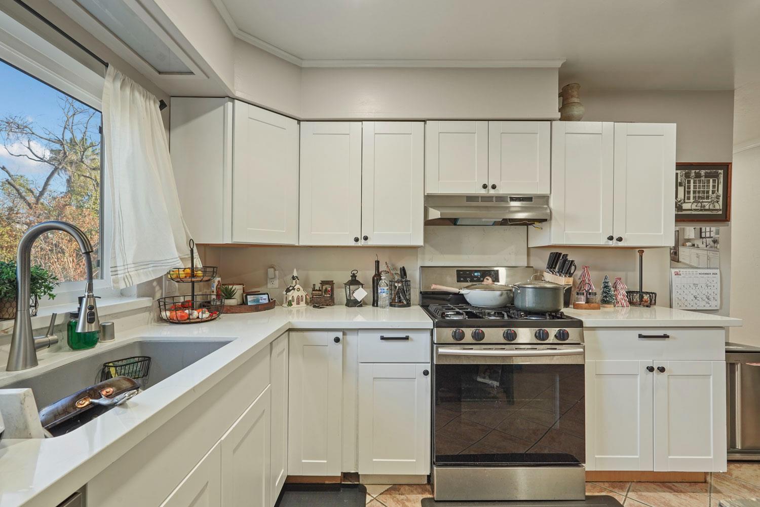 Detail Gallery Image 18 of 40 For 1129 S Lincoln St, Stockton,  CA 95206 - 3 Beds | 2 Baths
