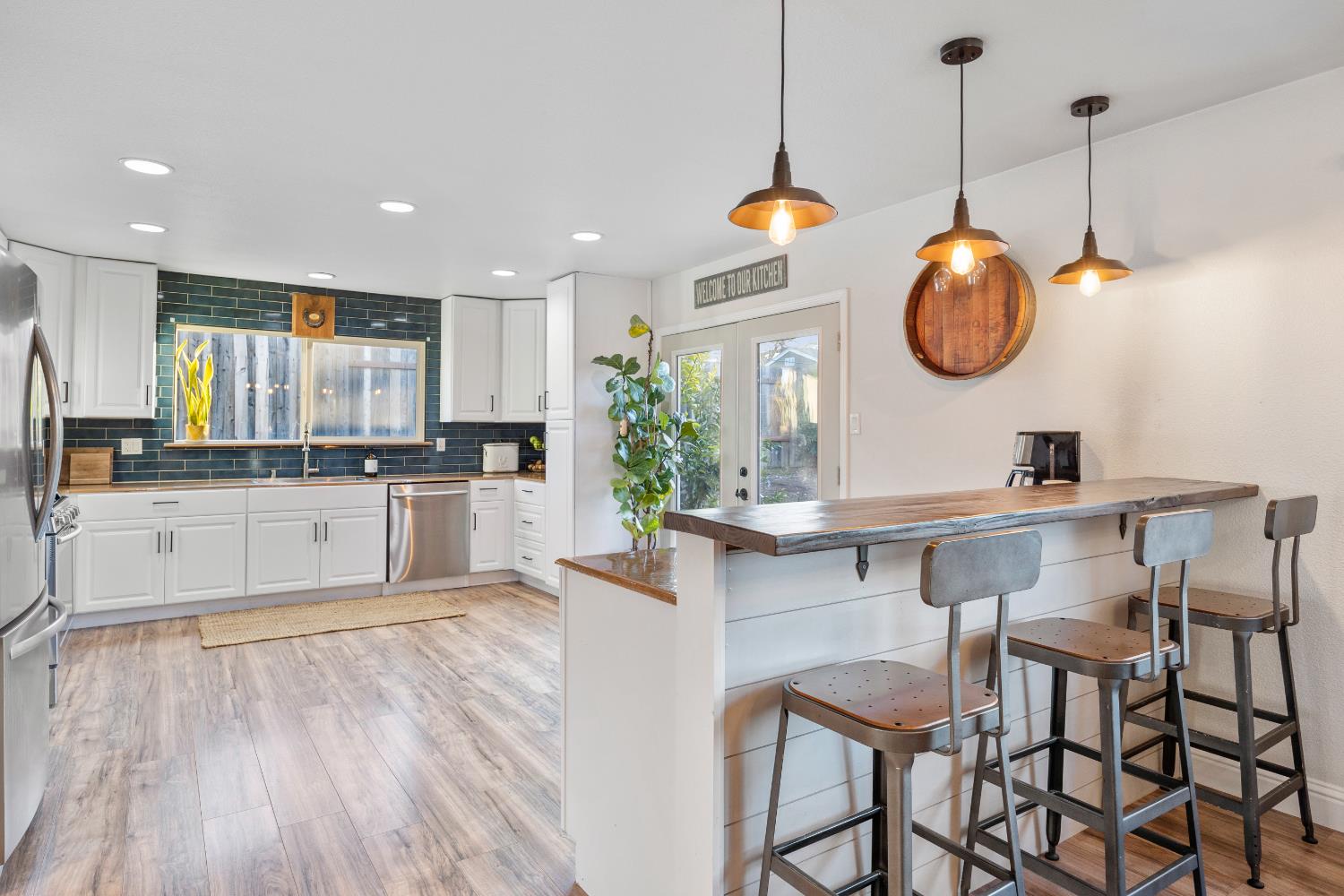 Detail Gallery Image 10 of 36 For 4519 Onyx Way, Carmichael,  CA 95608 - 3 Beds | 2 Baths