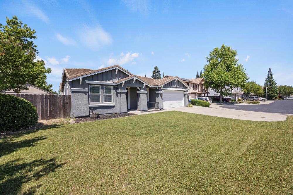 Detail Gallery Image 5 of 51 For 224 Lenader Ct, Roseville,  CA 95747 - 4 Beds | 2 Baths