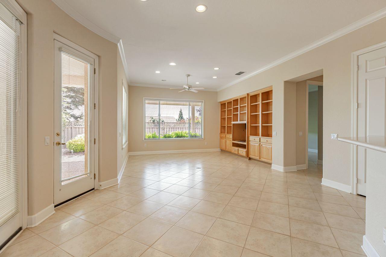 Detail Gallery Image 18 of 48 For 1161 Secret Lake Loop, Lincoln,  CA 95648 - 3 Beds | 2 Baths
