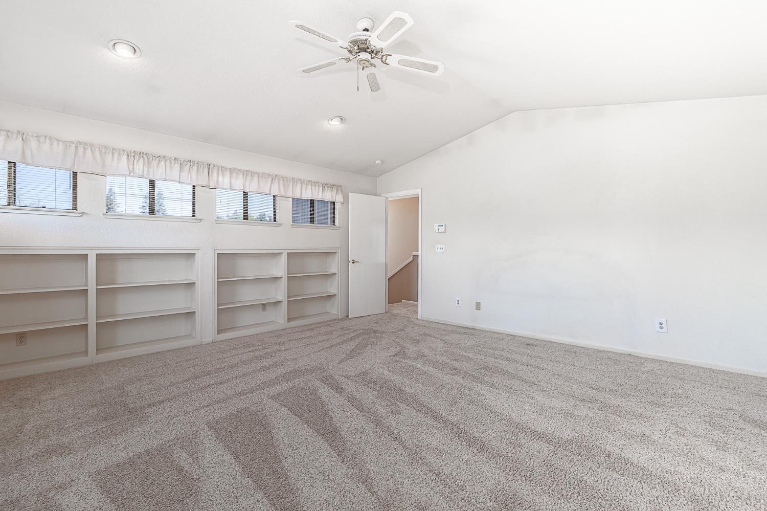 Detail Gallery Image 28 of 35 For 2508 Hilversum Ln, Modesto,  CA 95356 - 5 Beds | 3/1 Baths