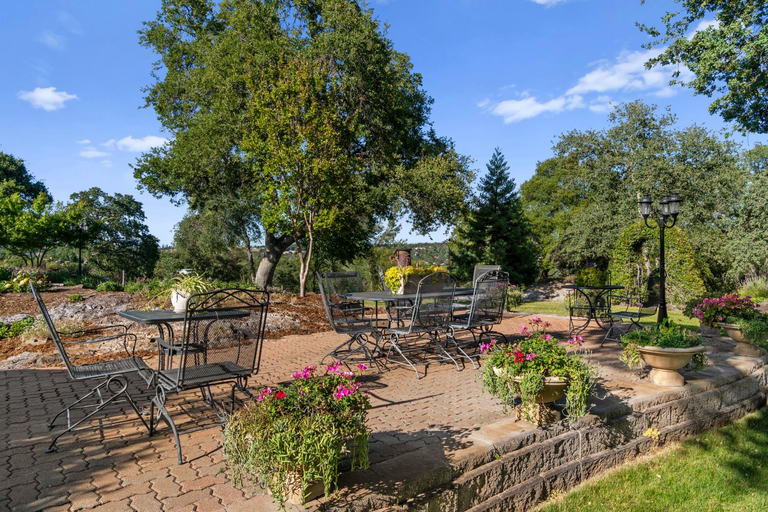 Detail Gallery Image 17 of 83 For 5001 Mourning Dove Ln, Shingle Springs,  CA 95682 - 4 Beds | 3/1 Baths