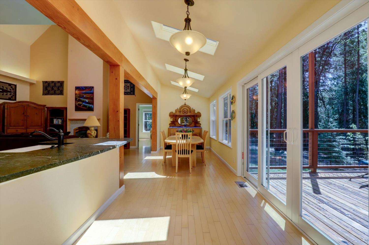Detail Gallery Image 31 of 99 For 13459 Bass Trail, Grass Valley,  CA 95945 - 4 Beds | 3 Baths