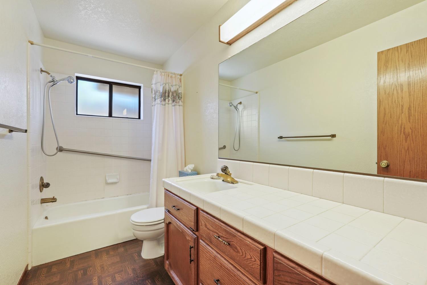 Detail Gallery Image 28 of 45 For 1268 Pheasant Hollow Way, Manteca,  CA 95336 - 3 Beds | 2 Baths