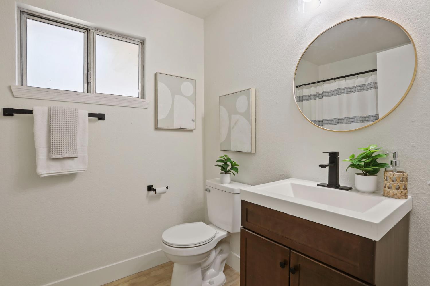 Detail Gallery Image 26 of 32 For 998 Pfister Pl, Manteca,  CA 95336 - 3 Beds | 2 Baths