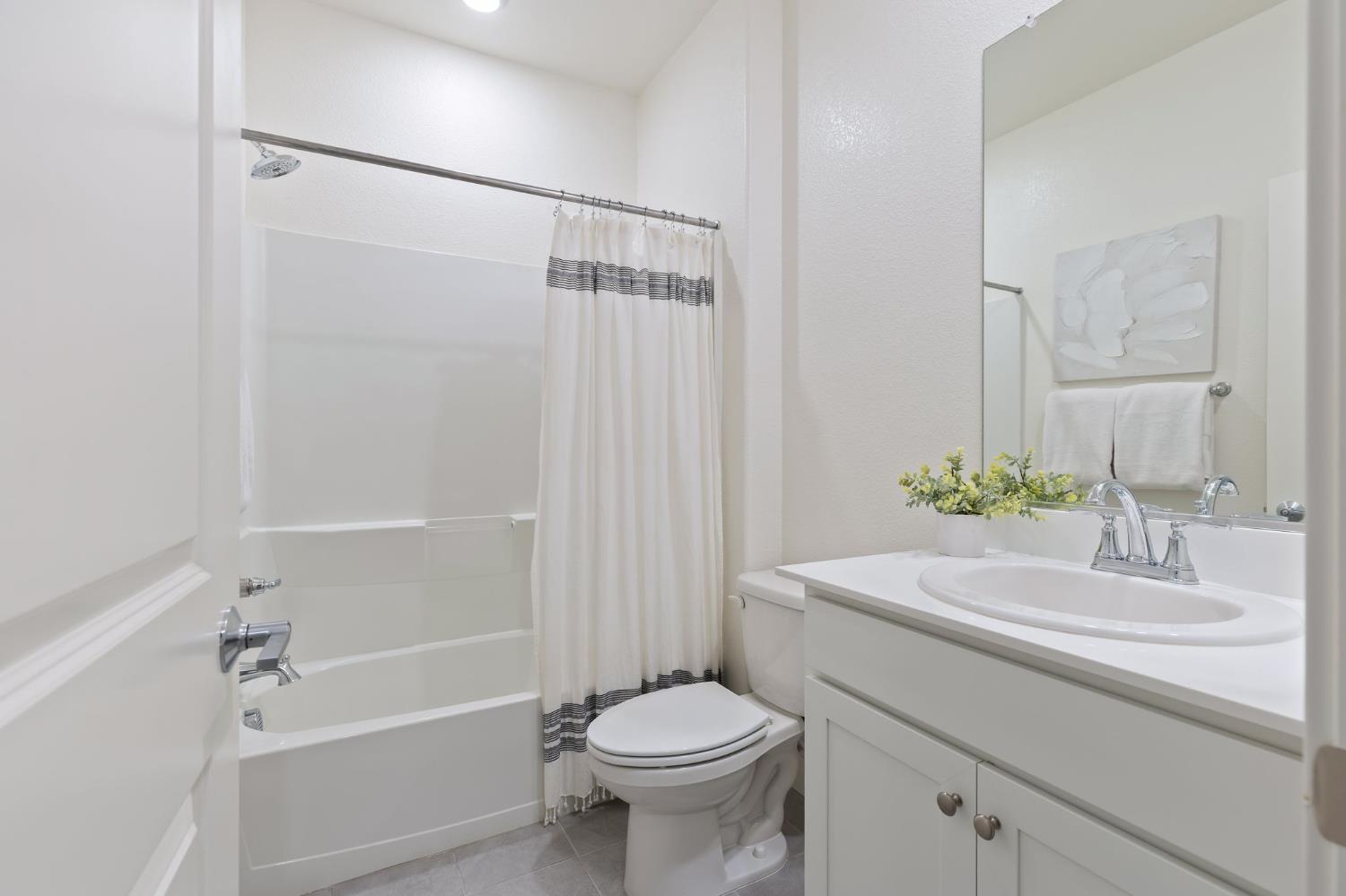 Detail Gallery Image 31 of 47 For 672 Chiselville Ln, Lincoln,  CA 95648 - 3 Beds | 2 Baths