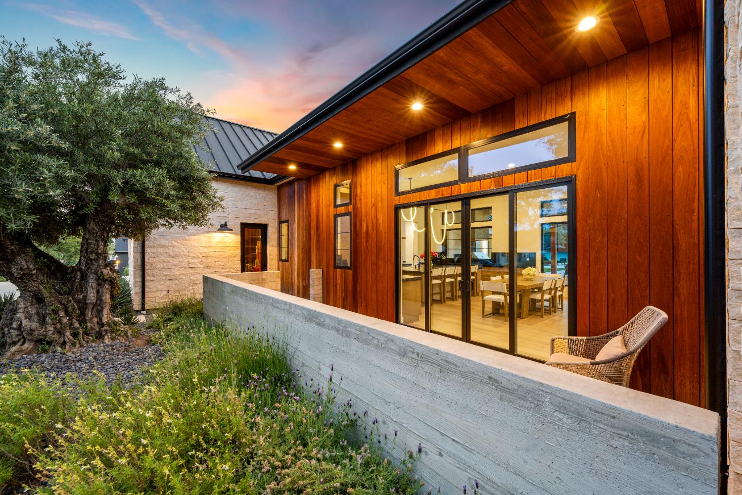 Detail Gallery Image 50 of 84 For 3320 Cherokee Trl, Loomis,  CA 95650 - 5 Beds | 3/1 Baths