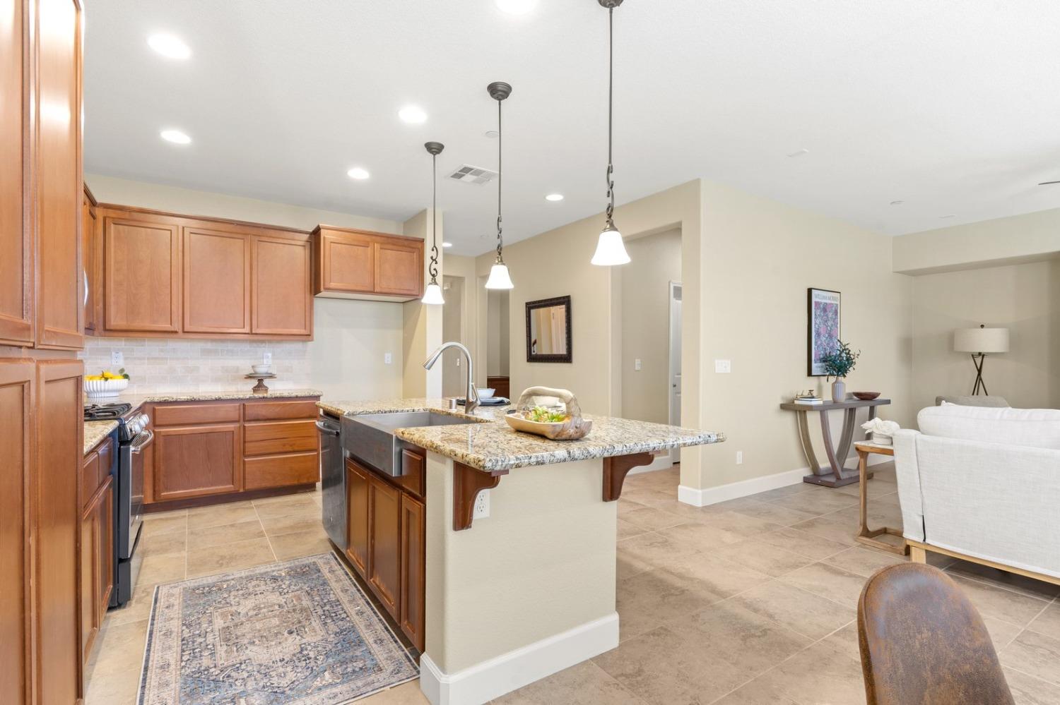 Detail Gallery Image 20 of 73 For 6307 Lookout Pass Way, Rocklin,  CA 95765 - 4 Beds | 3/1 Baths