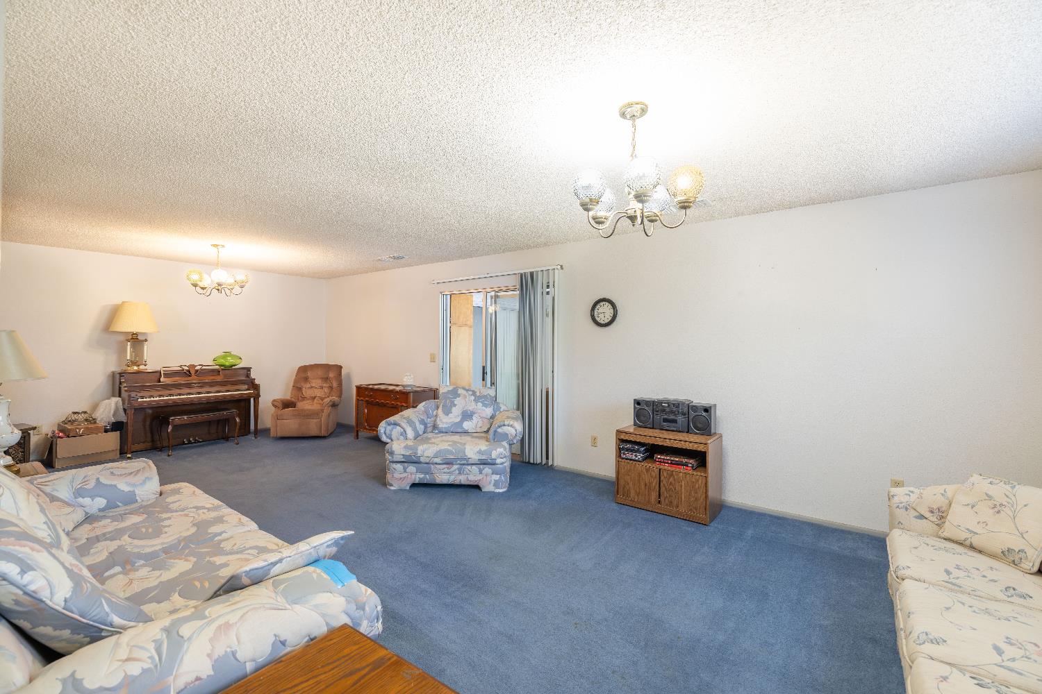 Detail Gallery Image 10 of 40 For 5541 Mariposa Ave, Citrus Heights,  CA 95610 - 3 Beds | 2 Baths