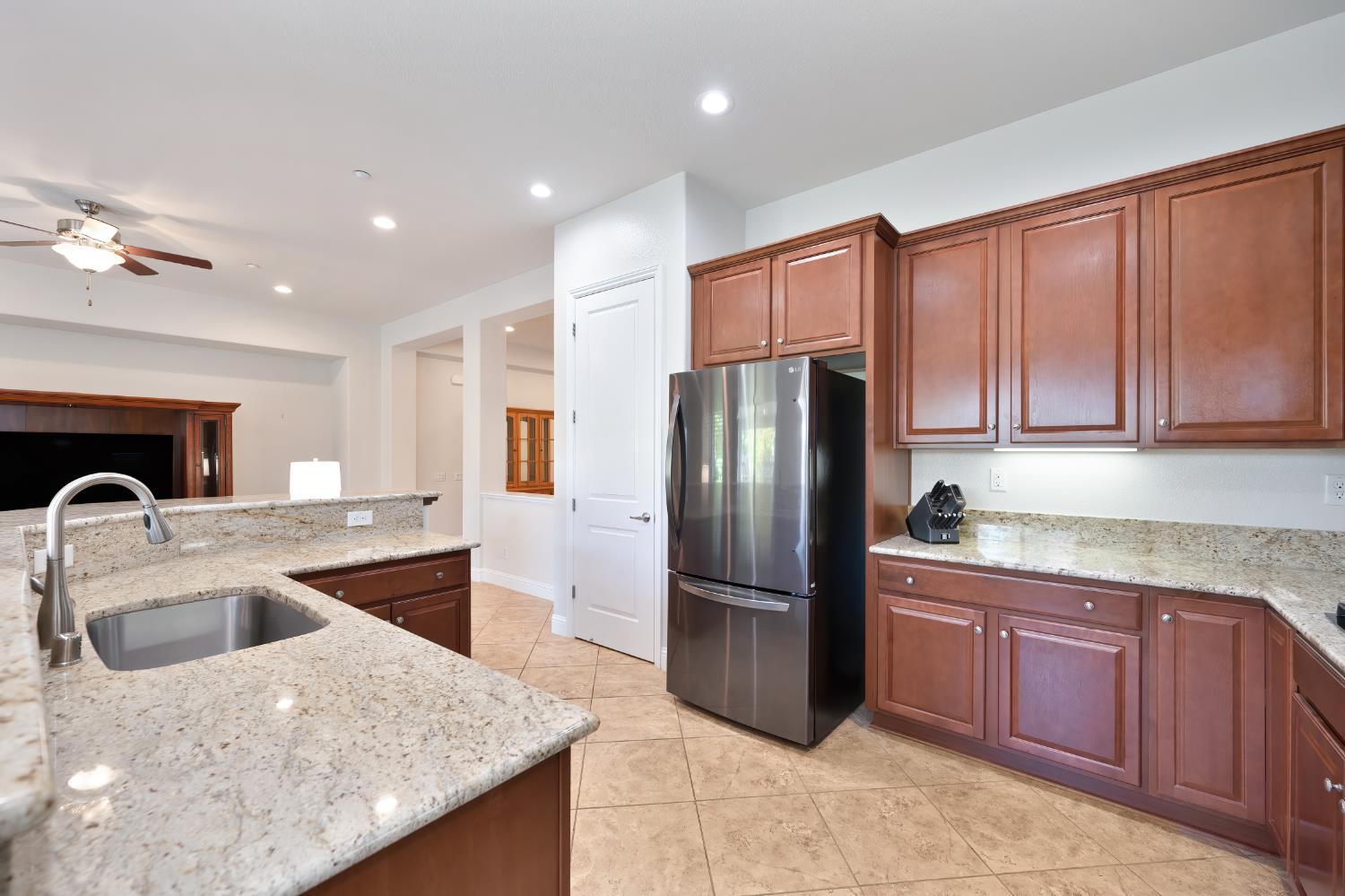Detail Gallery Image 22 of 57 For 224 Aske Ct, Roseville,  CA 95747 - 3 Beds | 2 Baths