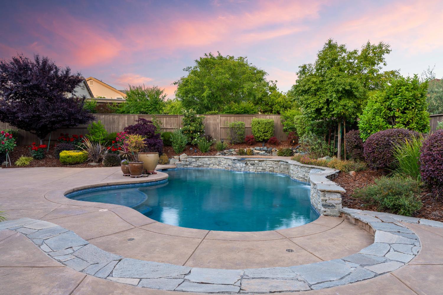 Detail Gallery Image 9 of 50 For 308 Rialto Ct, El Dorado Hills,  CA 95762 - 5 Beds | 4 Baths