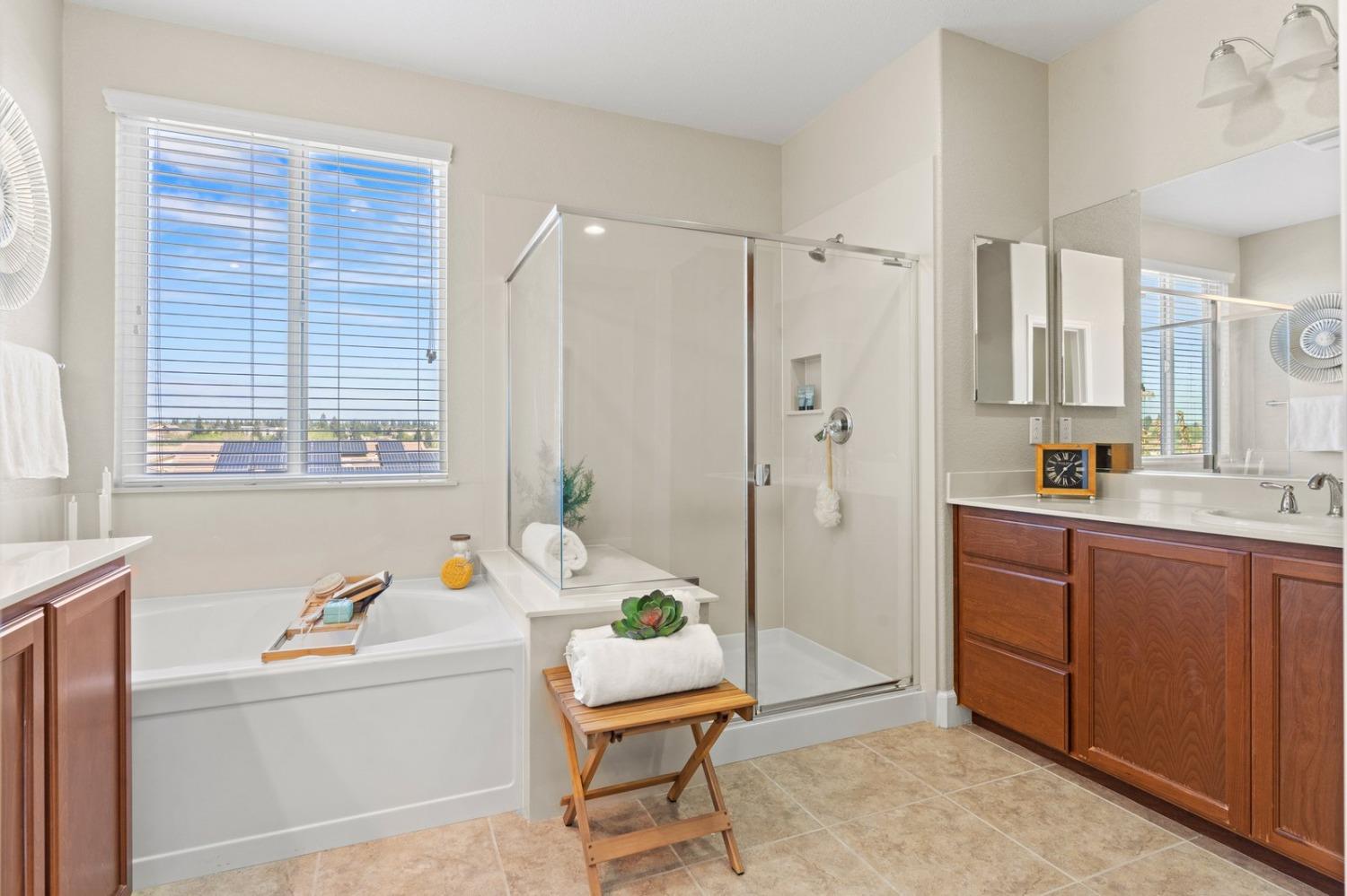 Detail Gallery Image 66 of 73 For 6307 Lookout Pass Way, Rocklin,  CA 95765 - 4 Beds | 3/1 Baths