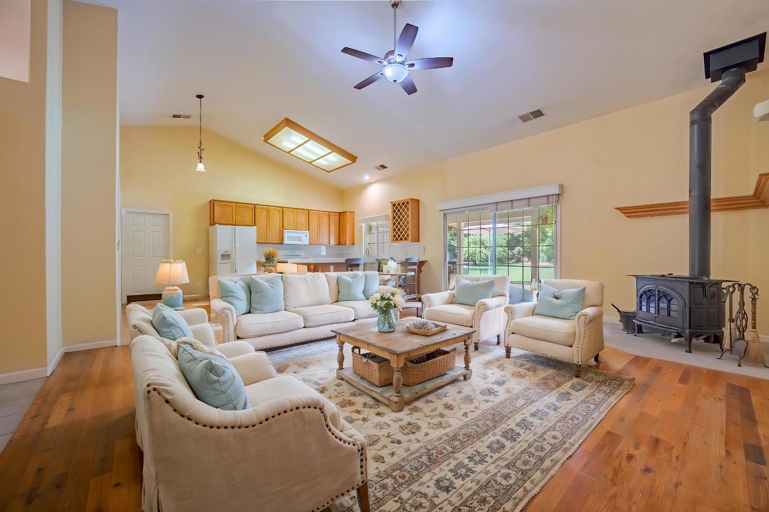 Detail Gallery Image 24 of 53 For 3247 Willow Run Dr, Merced,  CA 95340 - 4 Beds | 2/1 Baths