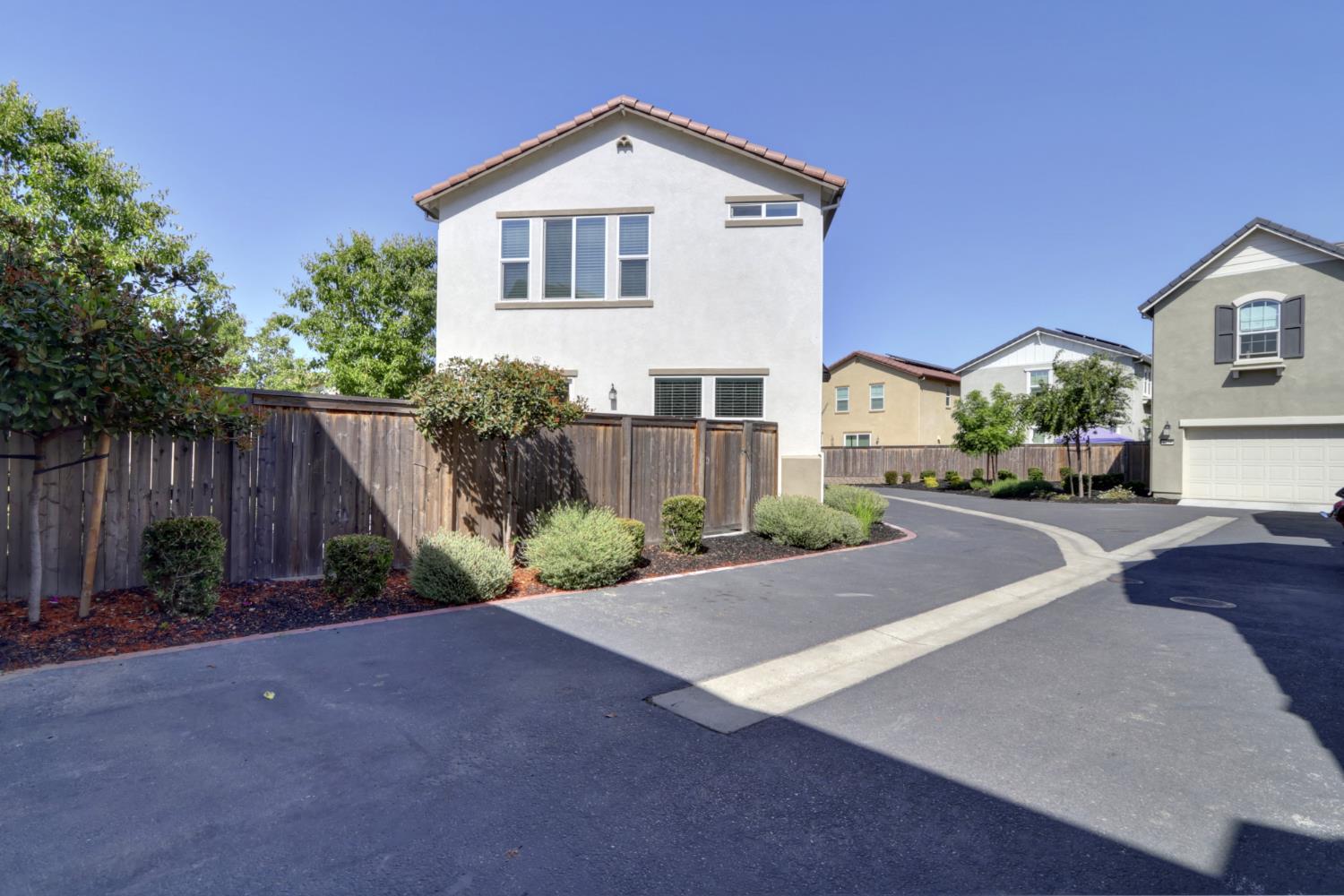 Detail Gallery Image 27 of 31 For 8150 S Kramer Ranch Ln, Elk Grove,  CA 95758 - 3 Beds | 2/1 Baths