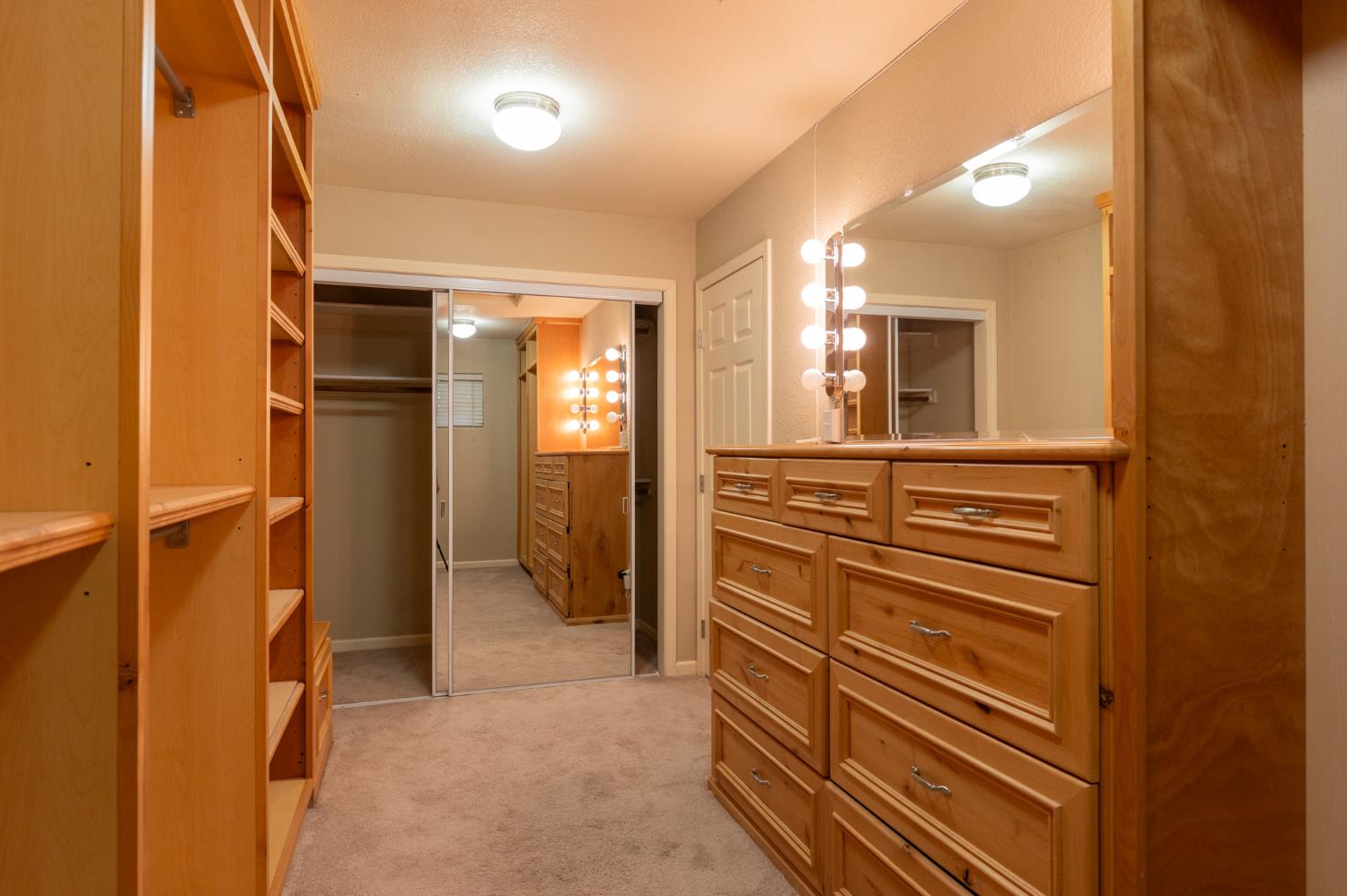 Detail Gallery Image 38 of 49 For 7948 Orange Ave, Fair Oaks,  CA 95628 - 4 Beds | 3 Baths