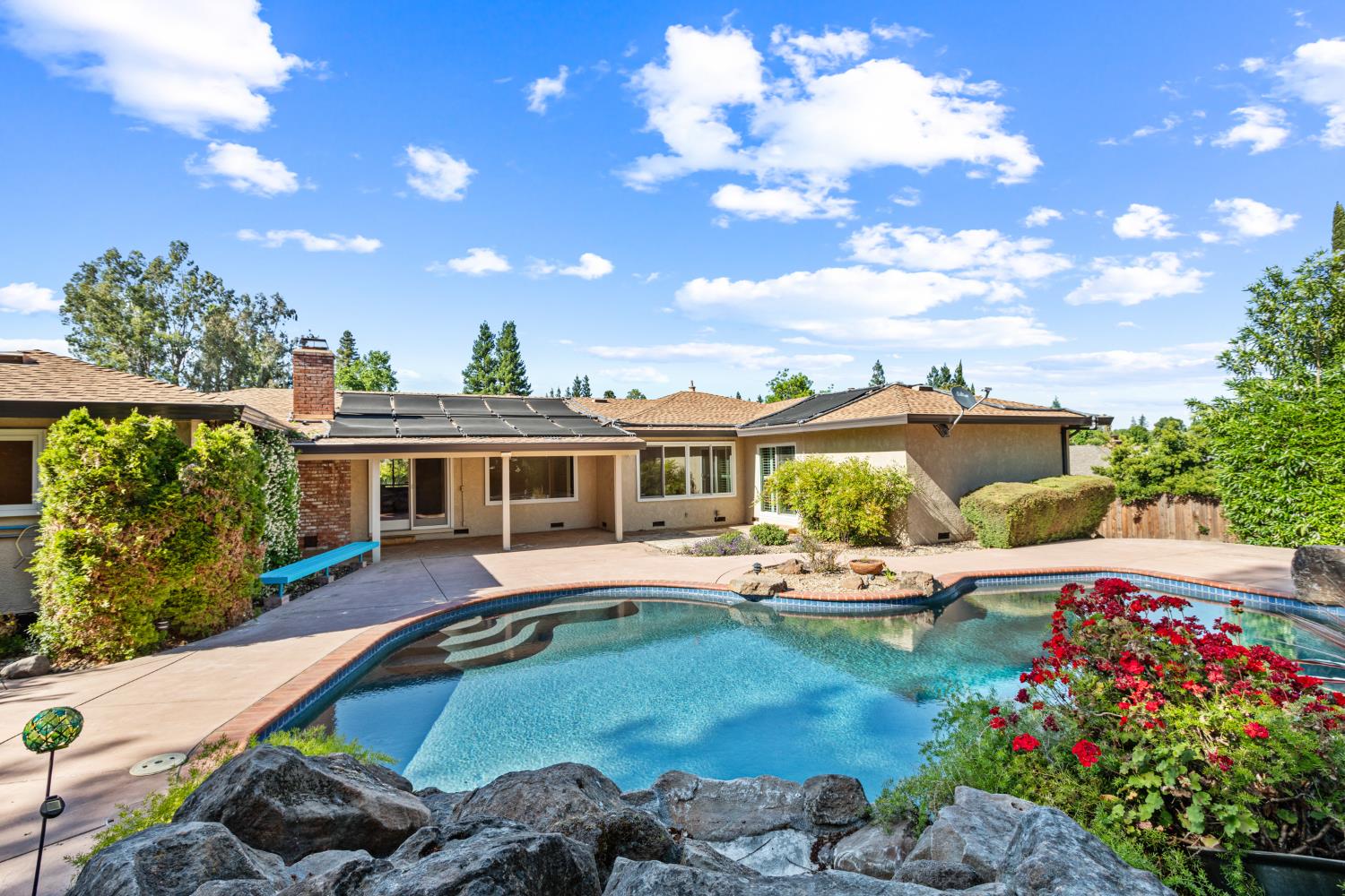 Detail Gallery Image 36 of 41 For 6840 Appomattox Way, Carmichael,  CA 95608 - 3 Beds | 2 Baths
