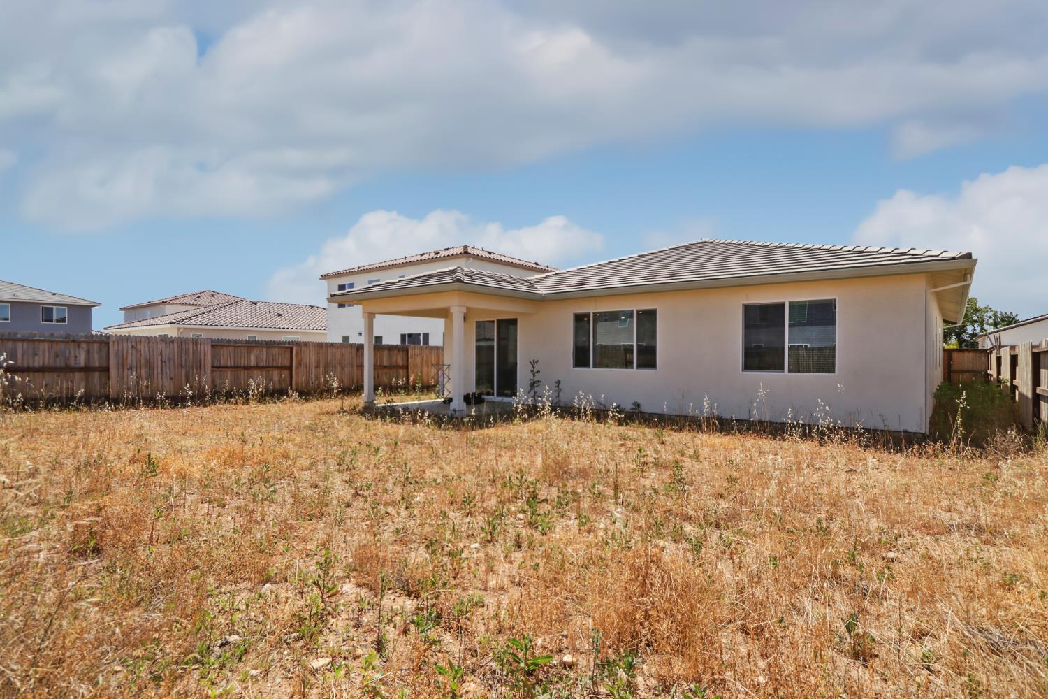 Detail Gallery Image 33 of 37 For 8628 Lakha Cir, Sacramento,  CA 95828 - 4 Beds | 2 Baths
