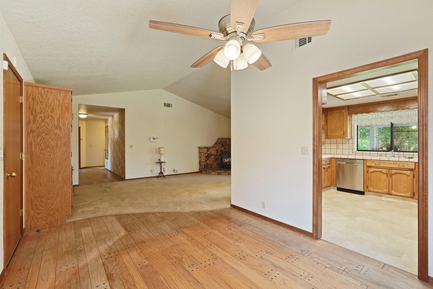 Detail Gallery Image 17 of 45 For 1268 Pheasant Hollow Way, Manteca,  CA 95336 - 3 Beds | 2 Baths