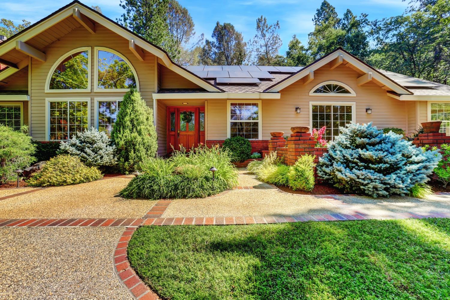 Detail Gallery Image 92 of 99 For 16949 Round Valley Cir, Grass Valley,  CA 95949 - 3 Beds | 2/1 Baths