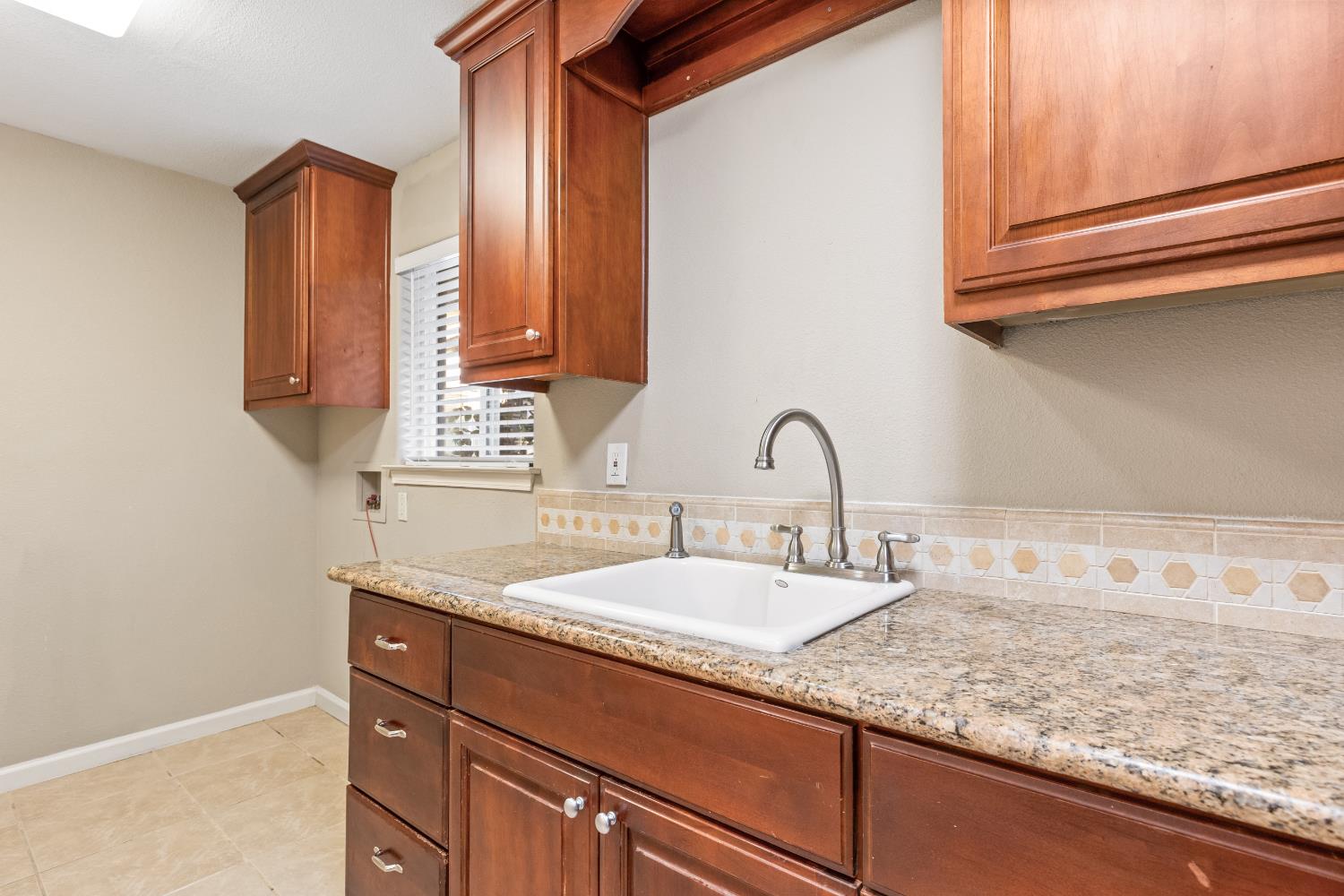 Detail Gallery Image 34 of 49 For 7948 Orange Ave, Fair Oaks,  CA 95628 - 4 Beds | 3 Baths