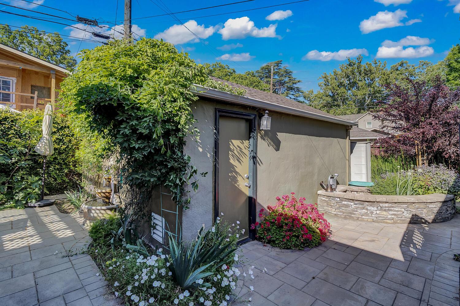 Detail Gallery Image 36 of 42 For 1621 Vallejo Way, Sacramento,  CA 95818 - 3 Beds | 2/1 Baths