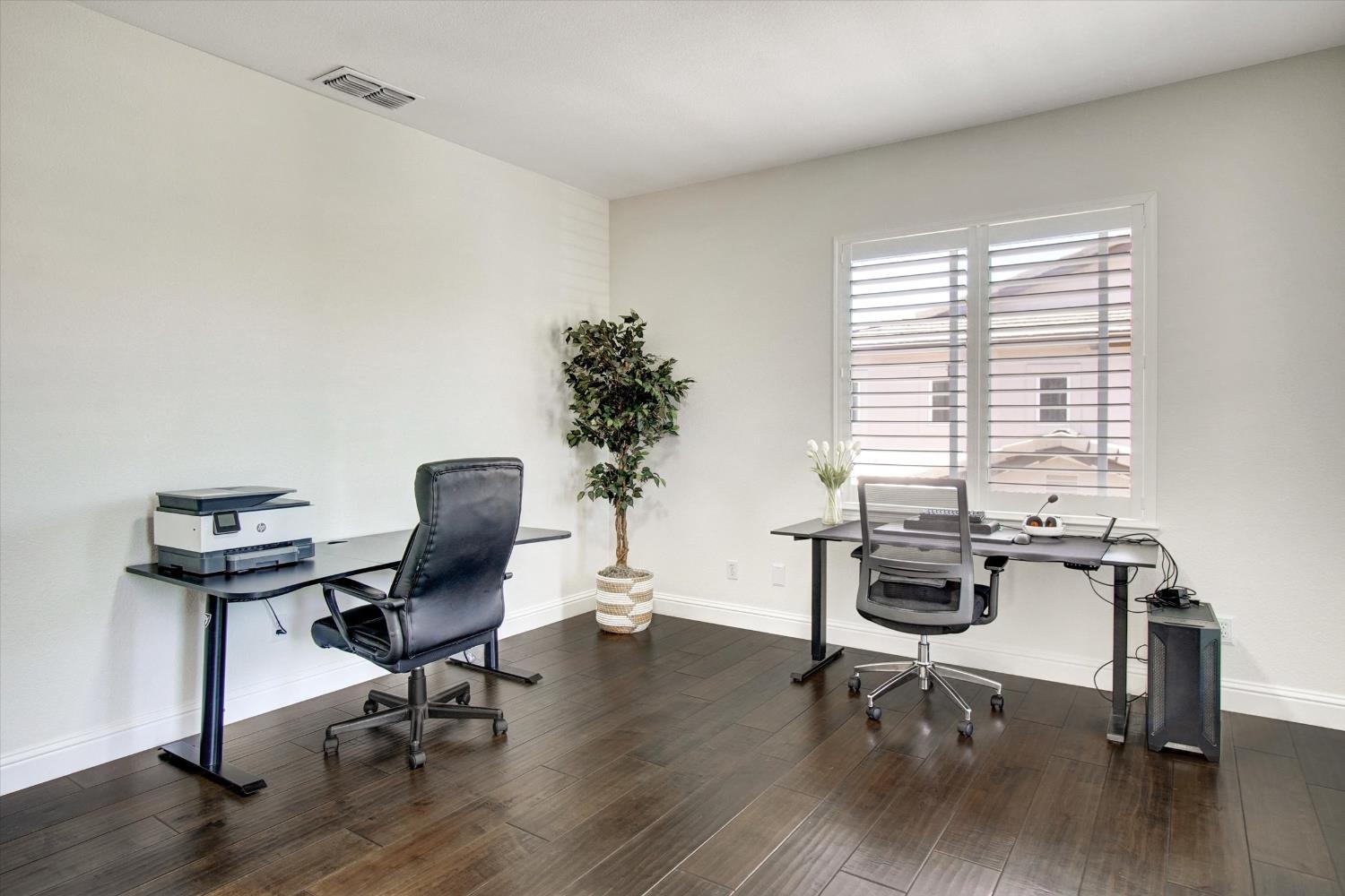 Langholm Way, Folsom, California image 34