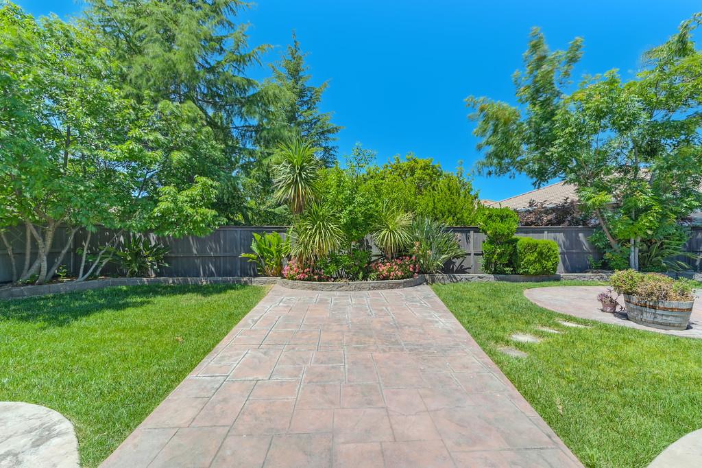 Detail Gallery Image 70 of 87 For 5729 Northborough Dr, Sacramento,  CA 95835 - 4 Beds | 3/1 Baths