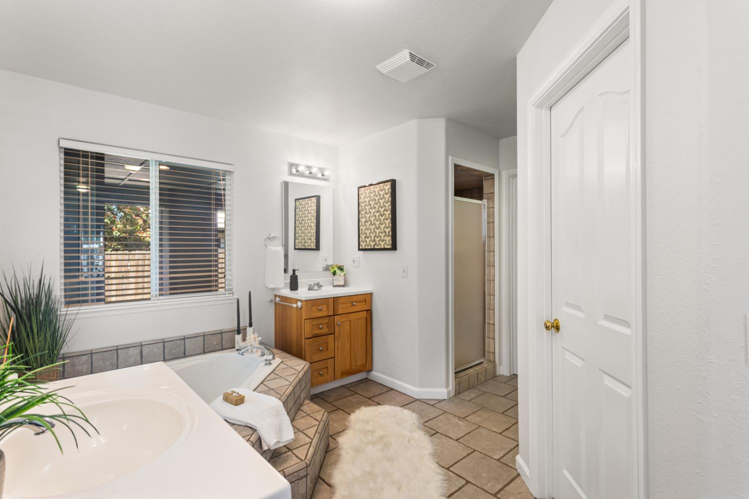 Detail Gallery Image 18 of 38 For 8782 Steven Ave, Orangevale,  CA 95662 - 4 Beds | 3 Baths
