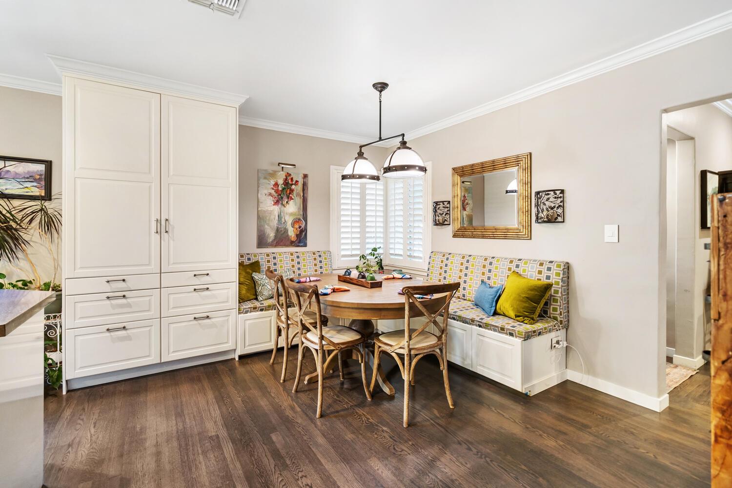 Detail Gallery Image 8 of 42 For 1621 Vallejo Way, Sacramento,  CA 95818 - 3 Beds | 2/1 Baths