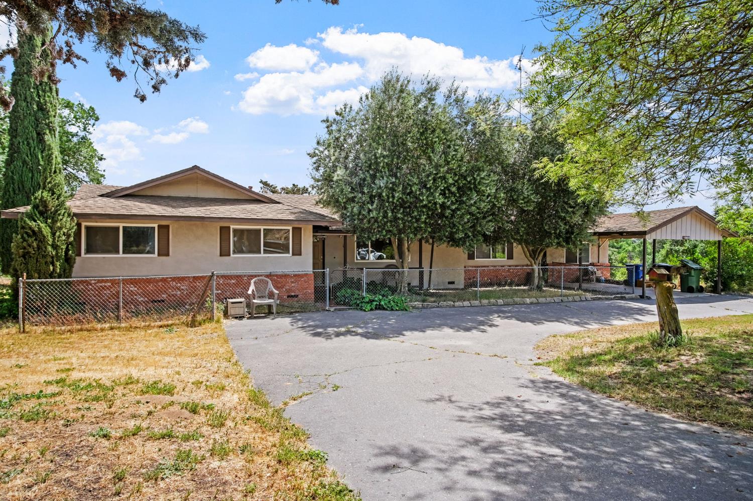 Santa Fe Avenue, Empire, California image 3
