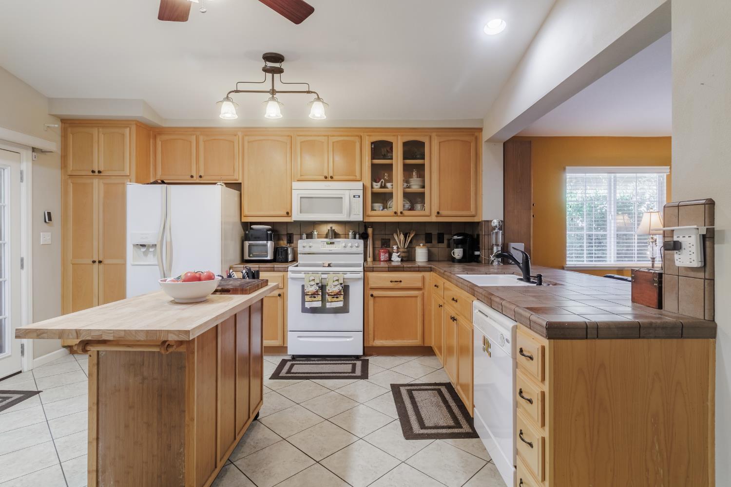 Detail Gallery Image 11 of 28 For 1474 Antioch Ct, Merced,  CA 95348 - 3 Beds | 2 Baths