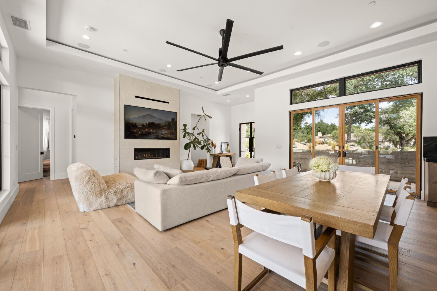 Detail Gallery Image 10 of 84 For 3320 Cherokee Trl, Loomis,  CA 95650 - 5 Beds | 3/1 Baths