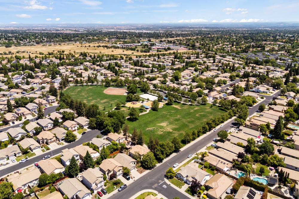 Detail Gallery Image 51 of 51 For 224 Lenader Ct, Roseville,  CA 95747 - 4 Beds | 2 Baths