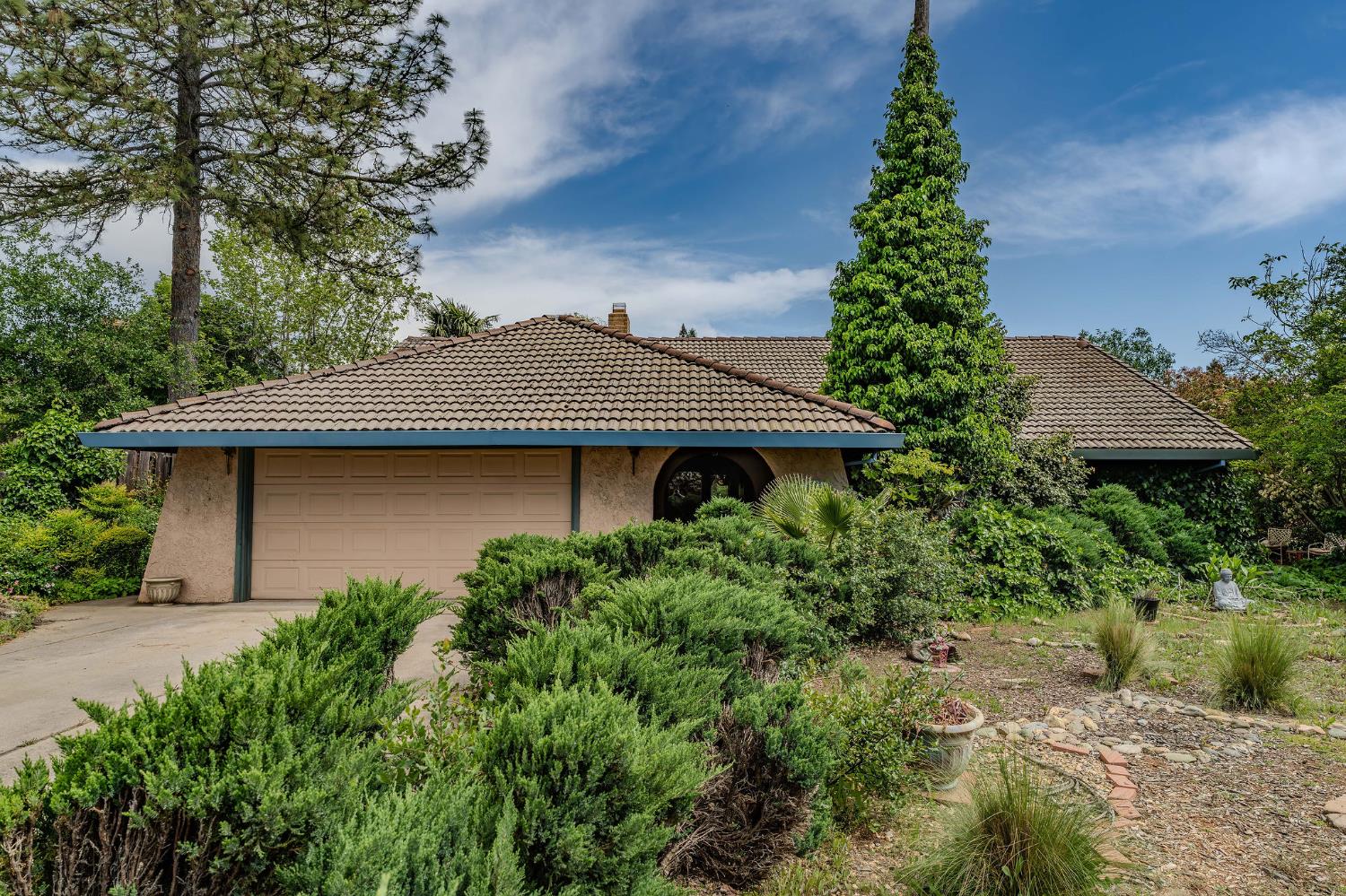 Detail Gallery Image 2 of 28 For 10896 Sutter Circle, Sutter Creek,  CA 95685 - 3 Beds | 2 Baths