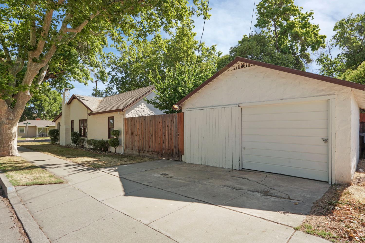 Detail Gallery Image 4 of 19 For 540 W Highland Ave, Tracy,  CA 95376 - 2 Beds | 1 Baths