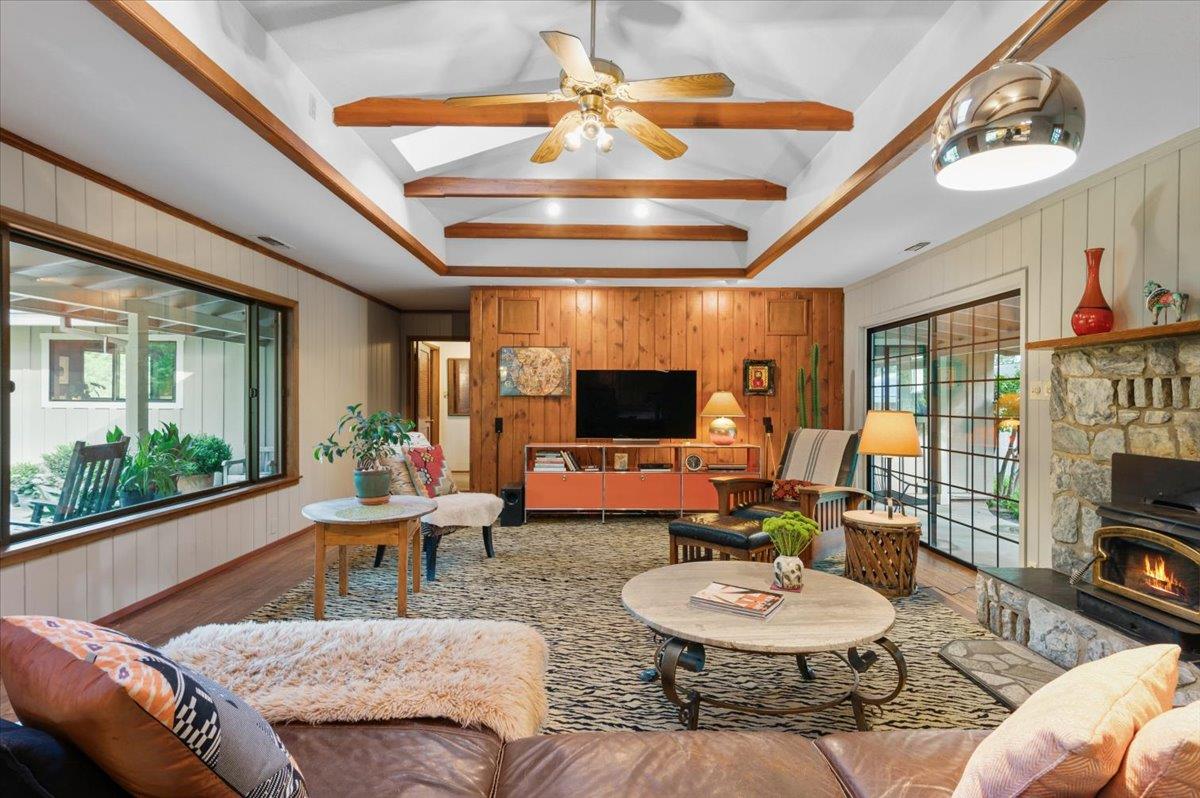 Karrys Place, Grass Valley, California image 3