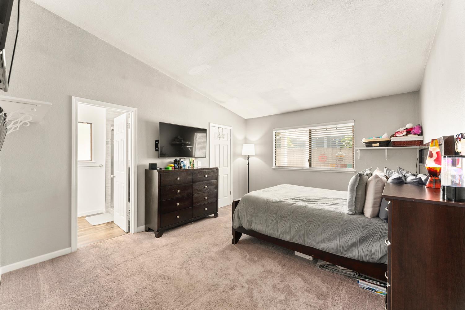 Detail Gallery Image 27 of 47 For 7679 Lakewood Park Dr, Sacramento,  CA 95828 - 2 Beds | 2 Baths