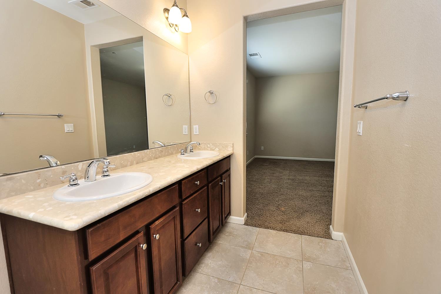 Detail Gallery Image 29 of 57 For 8012 Spiess Ct, Elk Grove,  CA 95757 - 4 Beds | 2 Baths
