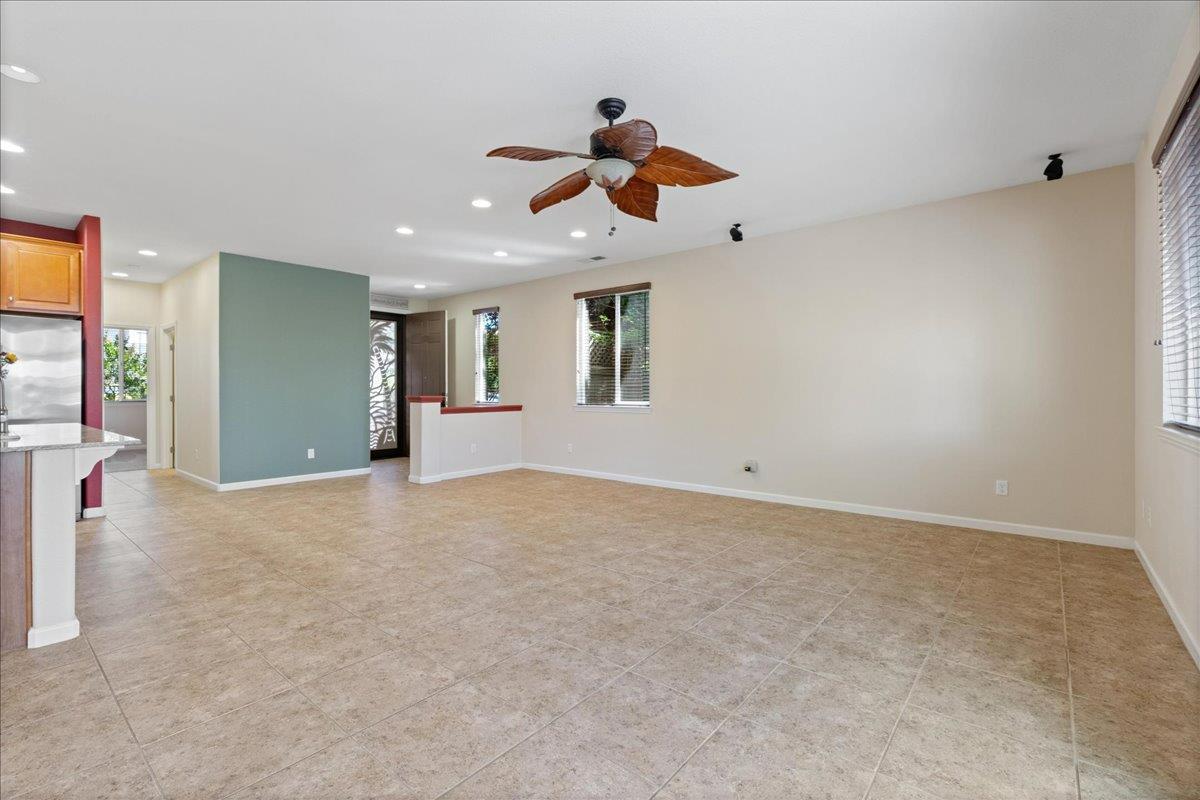 Detail Gallery Image 13 of 48 For 5313 Dusty Rose Way, Rancho Cordova,  CA 95742 - 3 Beds | 2 Baths