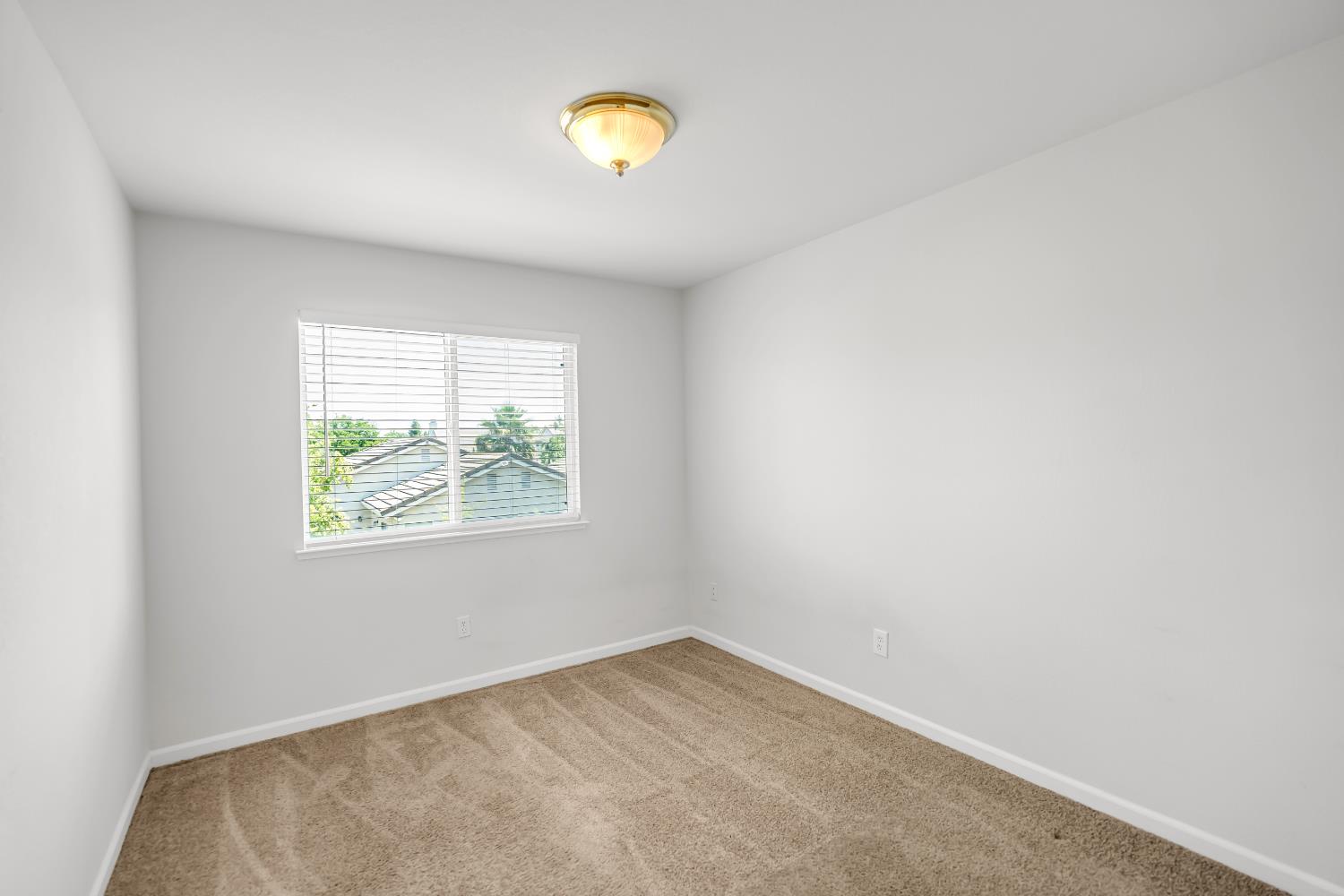 Detail Gallery Image 25 of 39 For 5342 Alvoca Way, Sacramento,  CA 95835 - 5 Beds | 3 Baths