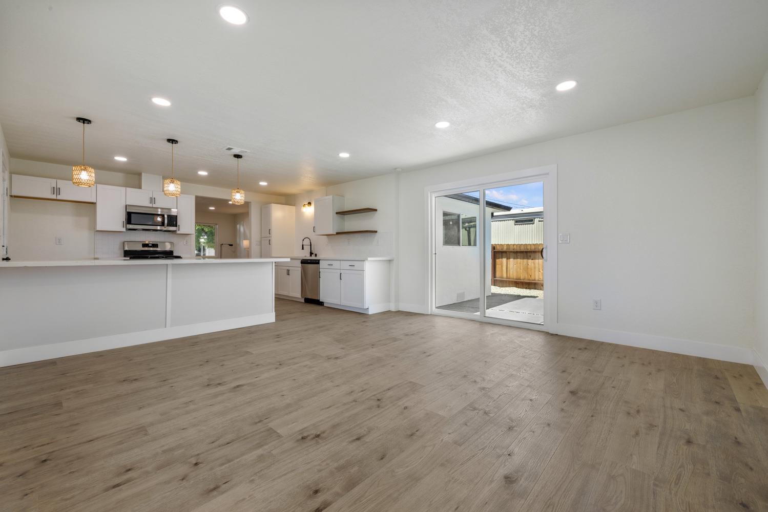 Detail Gallery Image 22 of 49 For 2048 Nord Ave, Stockton,  CA 95215 - 3 Beds | 2 Baths