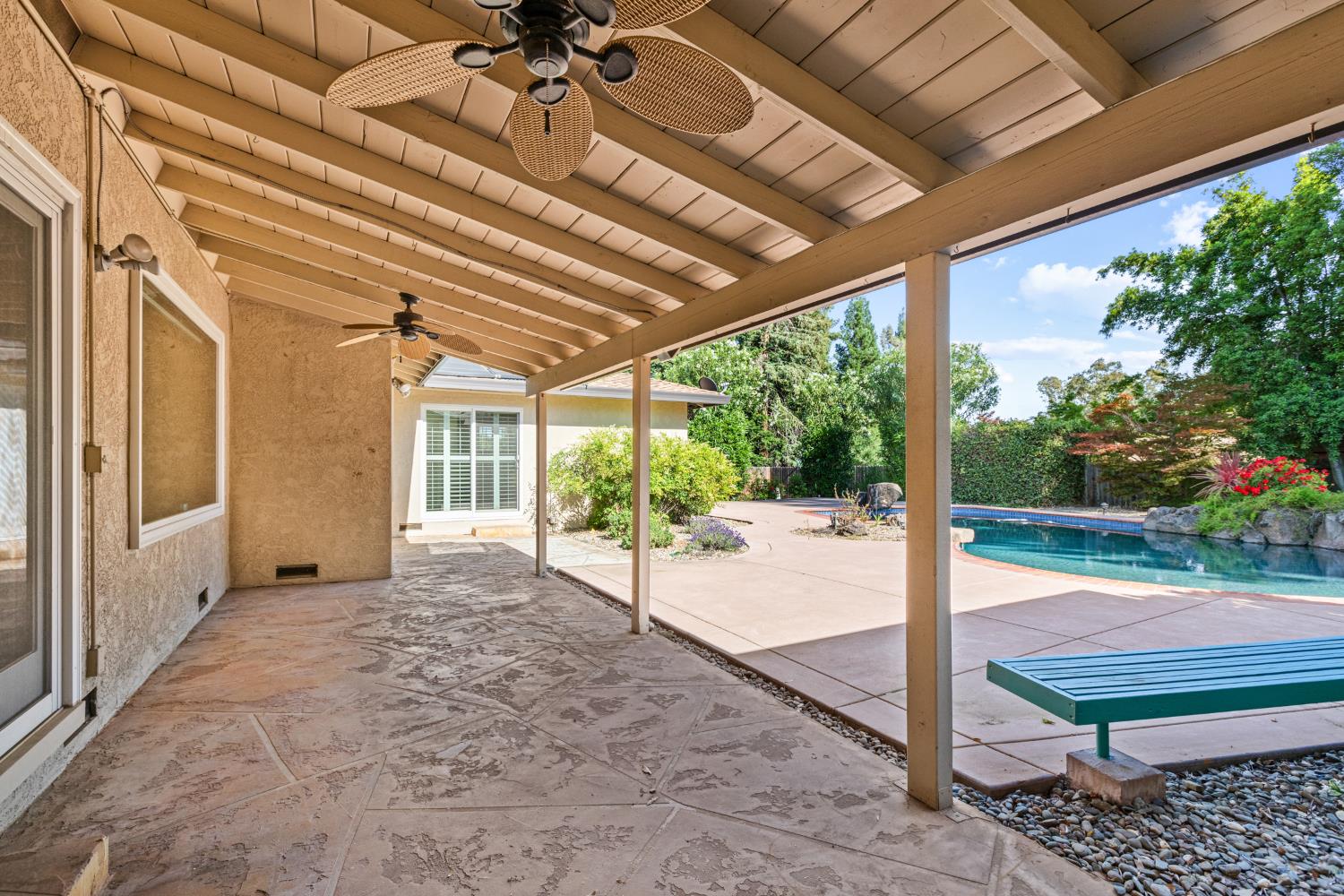 Detail Gallery Image 33 of 41 For 6840 Appomattox Way, Carmichael,  CA 95608 - 3 Beds | 2 Baths