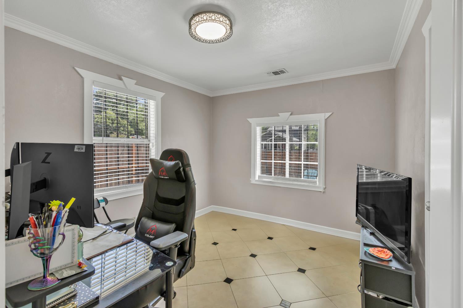 Detail Gallery Image 30 of 46 For 4345 48th St, Sacramento,  CA 95820 - 3 Beds | 2 Baths