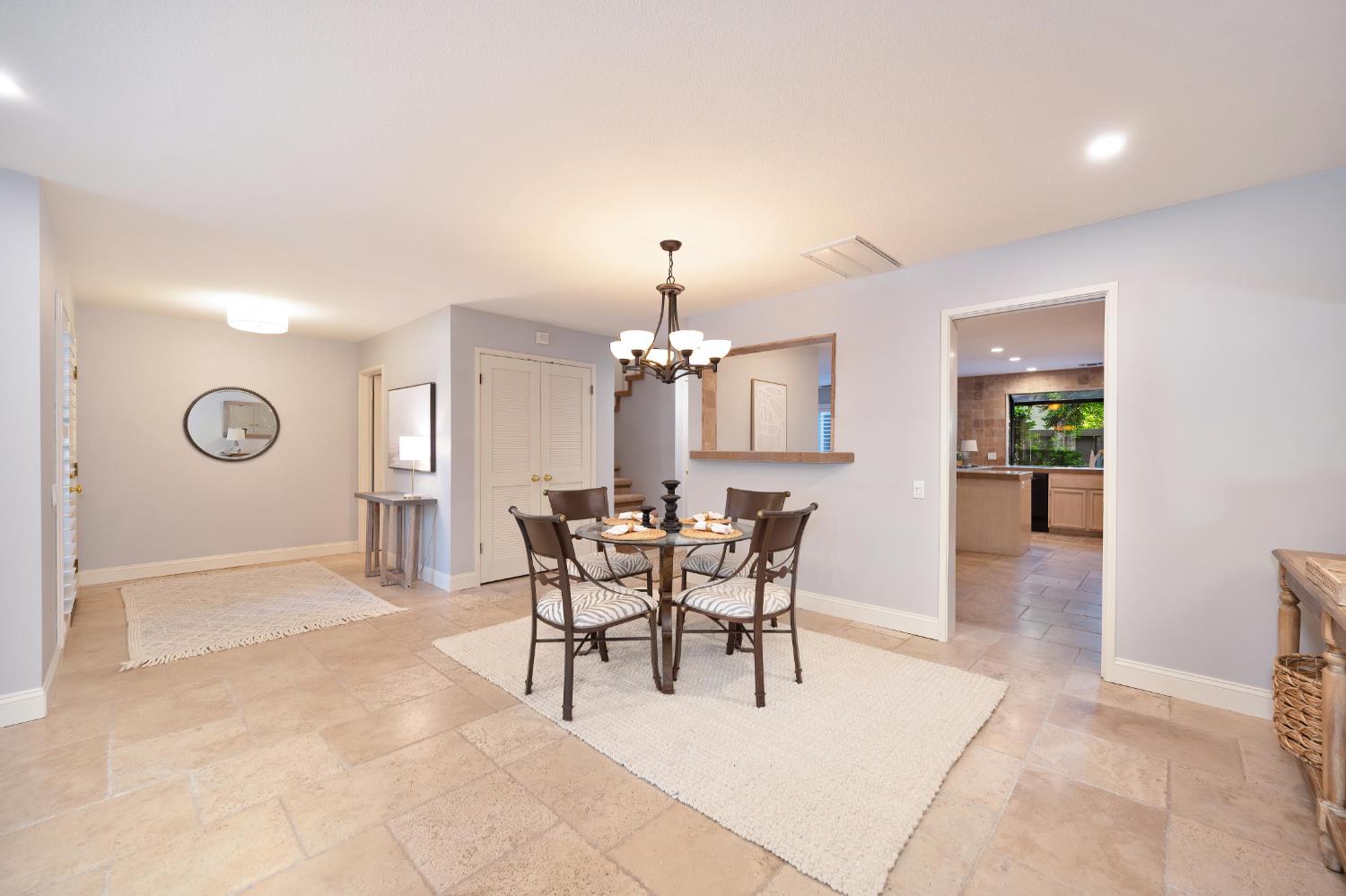 Detail Gallery Image 8 of 31 For 11415 Gold Country Blvd, Gold River,  CA 95670 - 3 Beds | 2/1 Baths