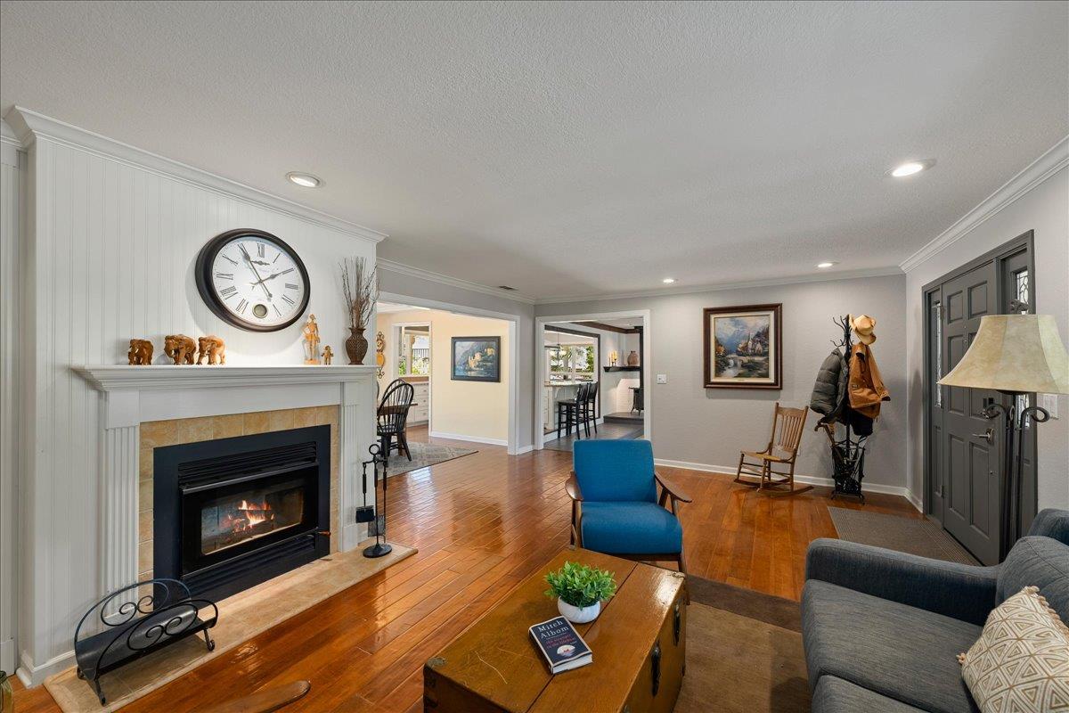 Detail Gallery Image 8 of 69 For 2951 N Shingle Rd, Shingle Springs,  CA 95682 - 3 Beds | 3 Baths