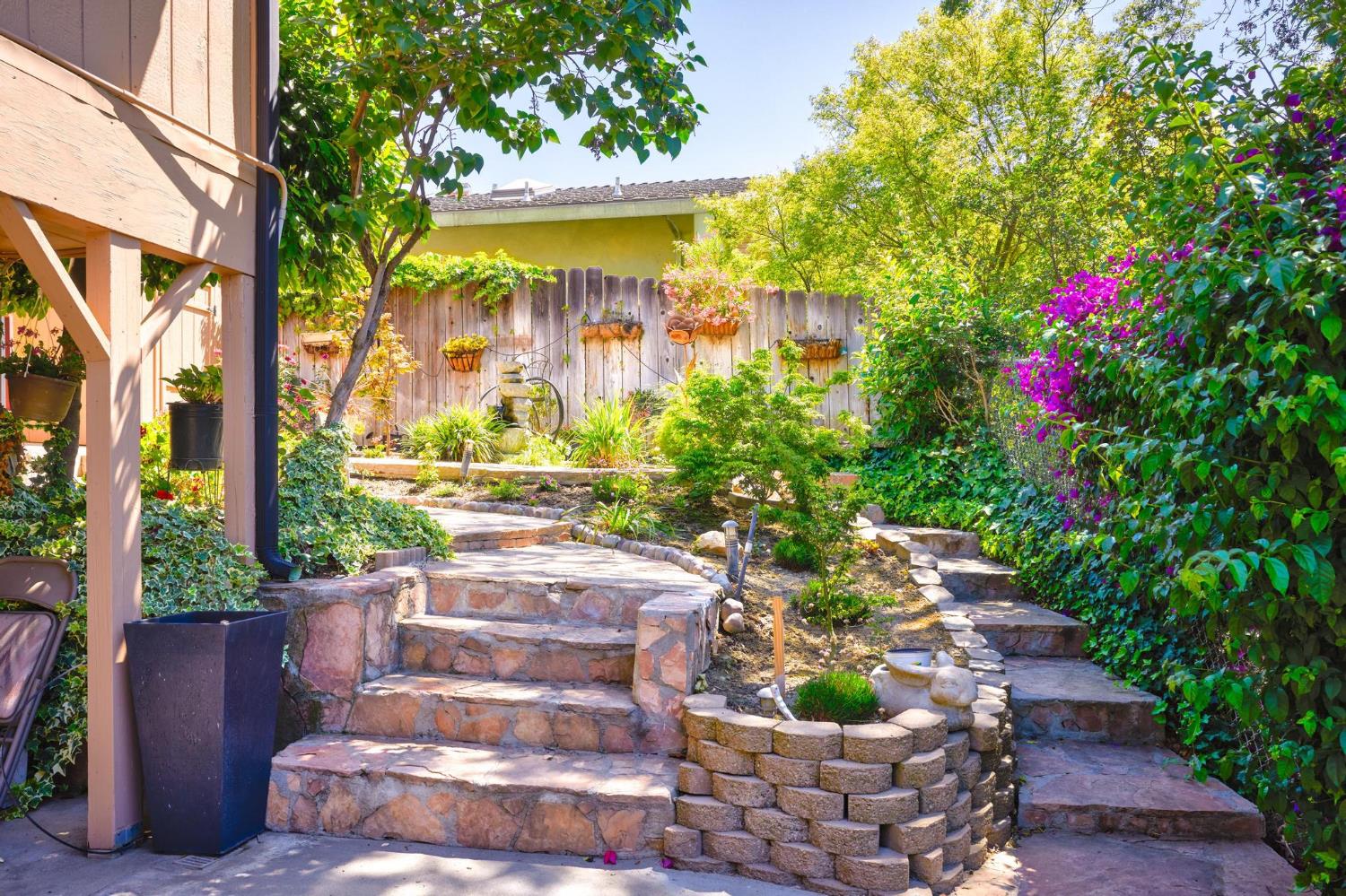 Detail Gallery Image 45 of 58 For 2028 Scenic Dr, Modesto,  CA 95355 - 3 Beds | 3 Baths