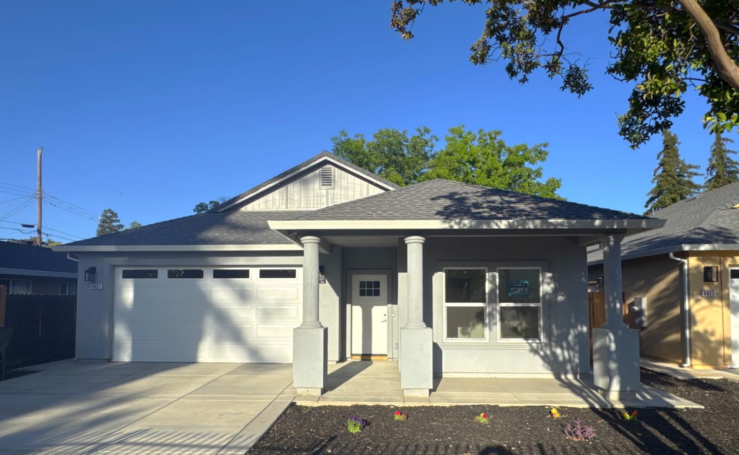 Detail Gallery Image 1 of 41 For 4821 36th St, Sacramento,  CA 95820 - 3 Beds | 2 Baths