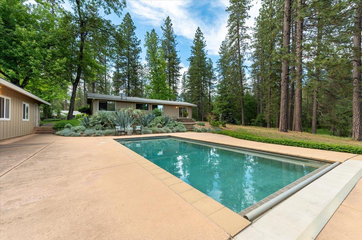 Karrys Place, Grass Valley, California image 36